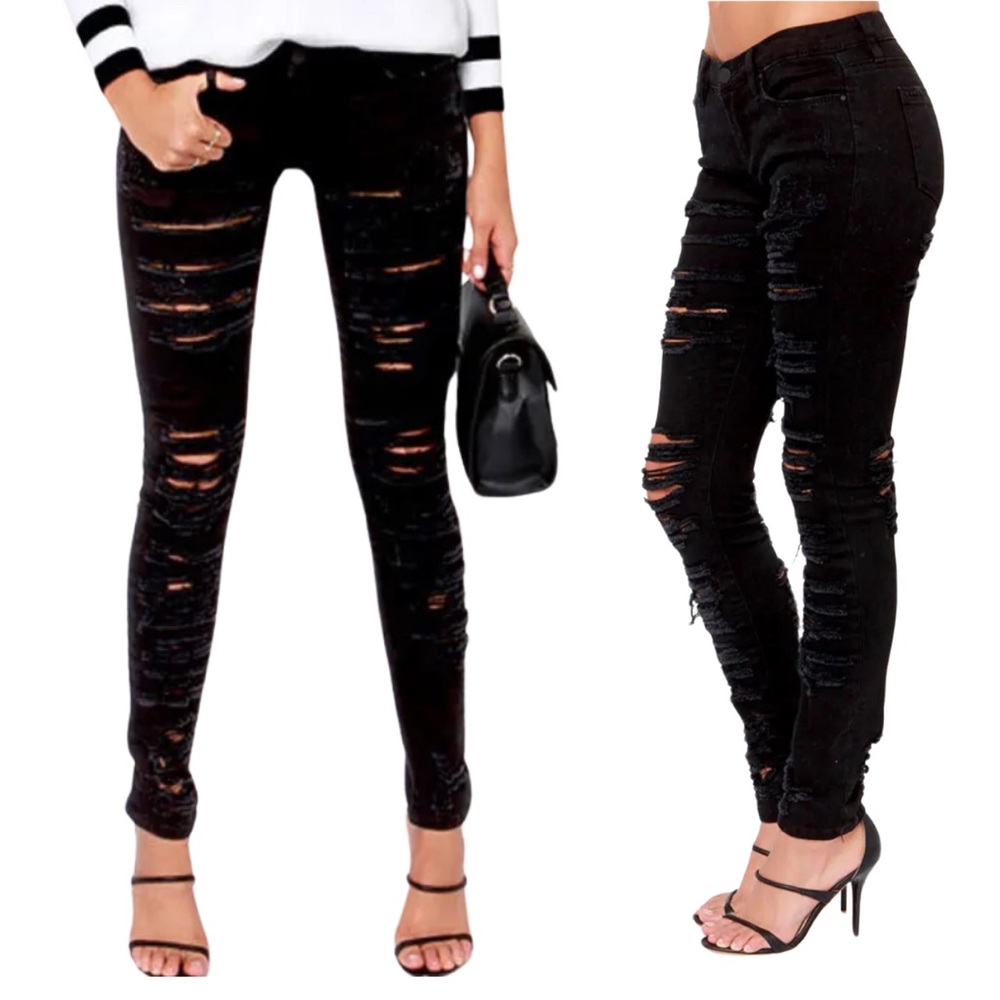 EUC BlankNYC The Skinny Classique Shredded Black Skinny Jeans 26 Distressed